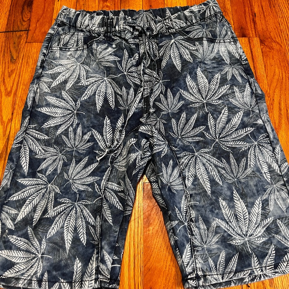 Men’s jeans shorts only wore one  time like new